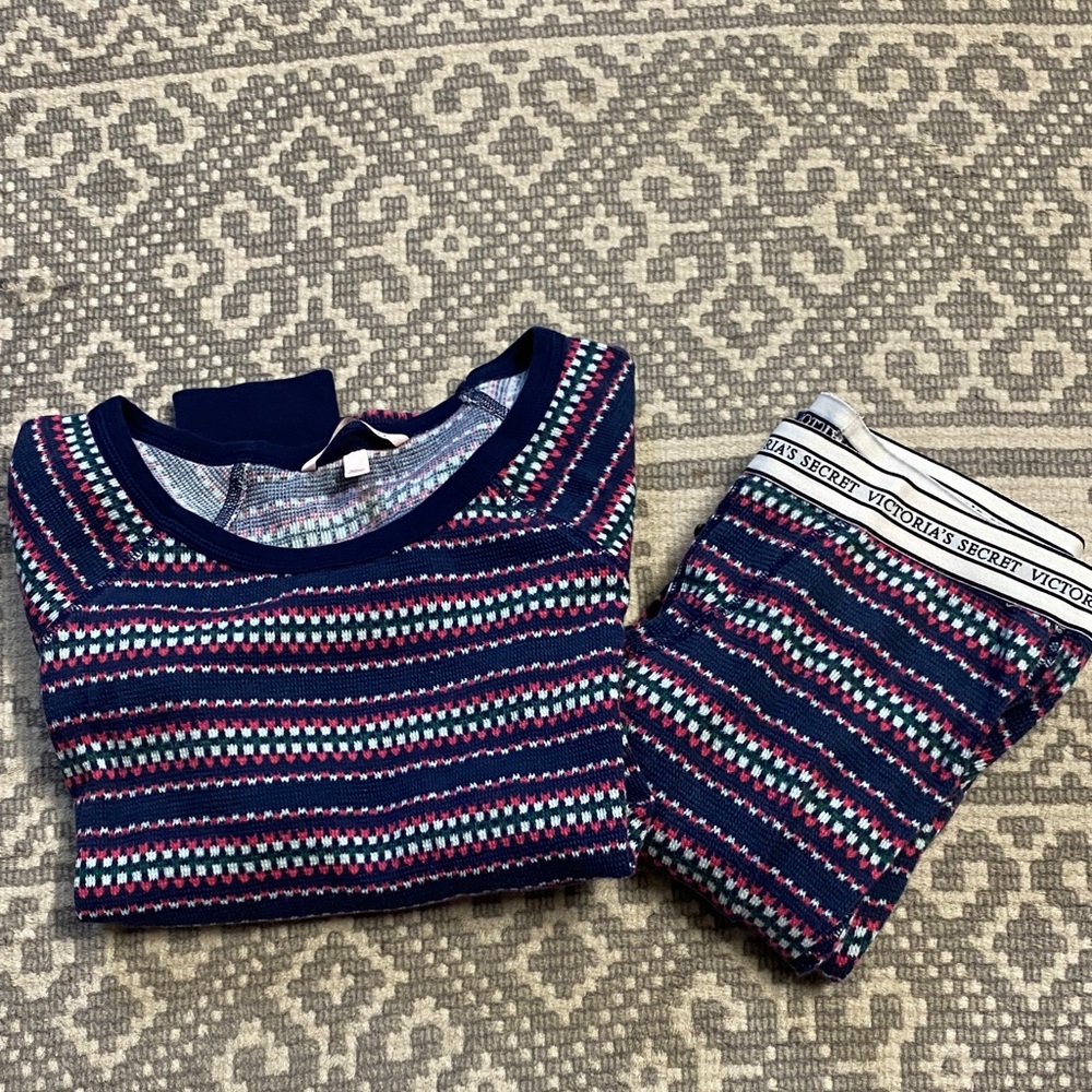 Victoria’s Secret Winter Pajamas Set